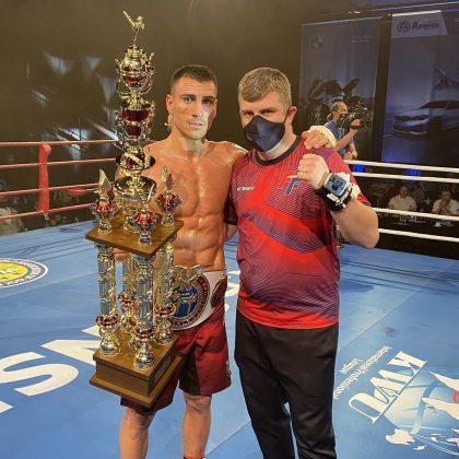 Николай Атанасов (вдясно) и Атанас Божилов (вляво)