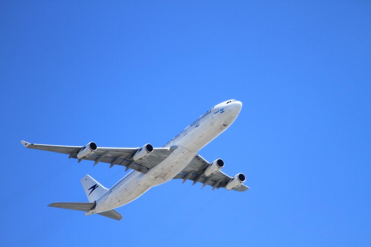 Самолетът който трябваше да излети от София за Тел Авив