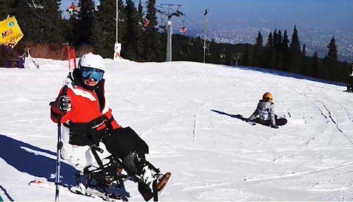 Първият българин каращ ски в инвалидна количка