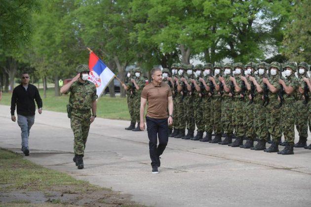 Русия достави на Сърбия военна техника