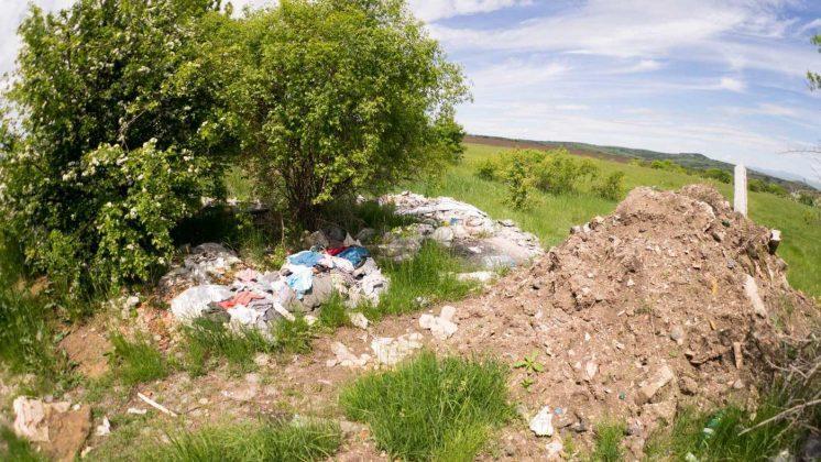 Незаконно сметище