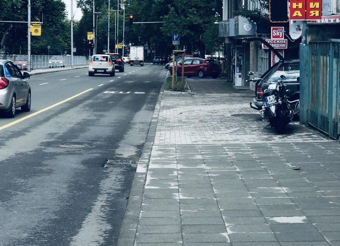 Булевард "Демокрация"