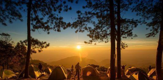 Къмпингуване