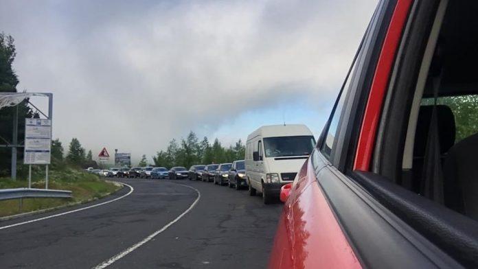 Колона от автомобили