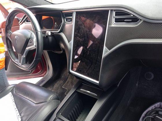 Луксозна кола