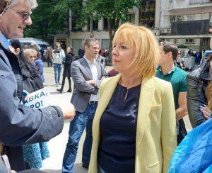 Мая Манолова