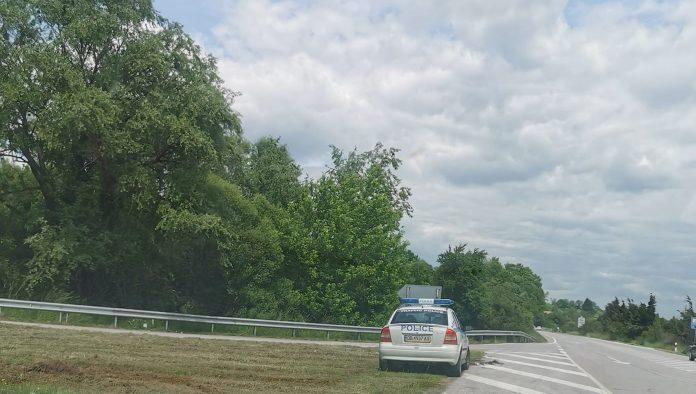 Път край Микре