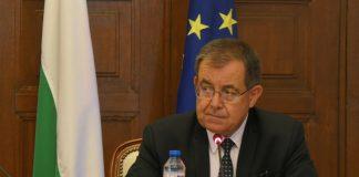 Министър Христо Бозуков