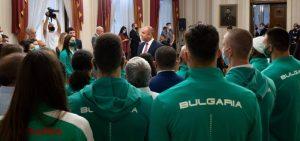 Президентът връчи националния флаг на българските олимпийци