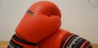 Боксови ръкавици