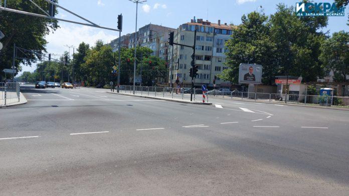 Булевард "Демокрация"