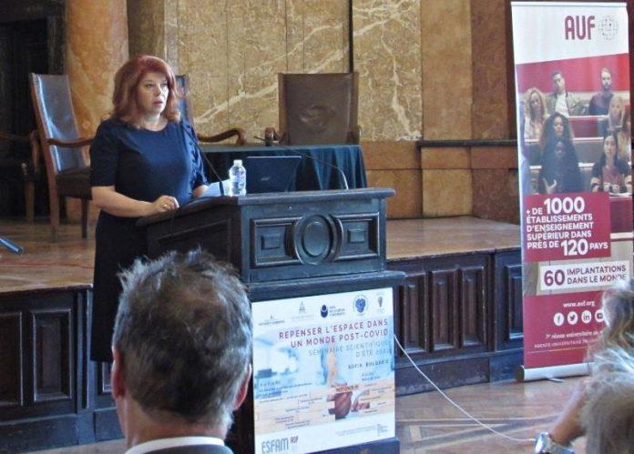 Илияна Йотова