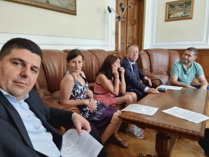 Ивайло Мирчев и представители на БОЕЦ