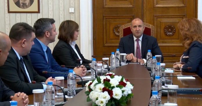 Консултации на президента с БСП