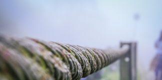 Въже на мост