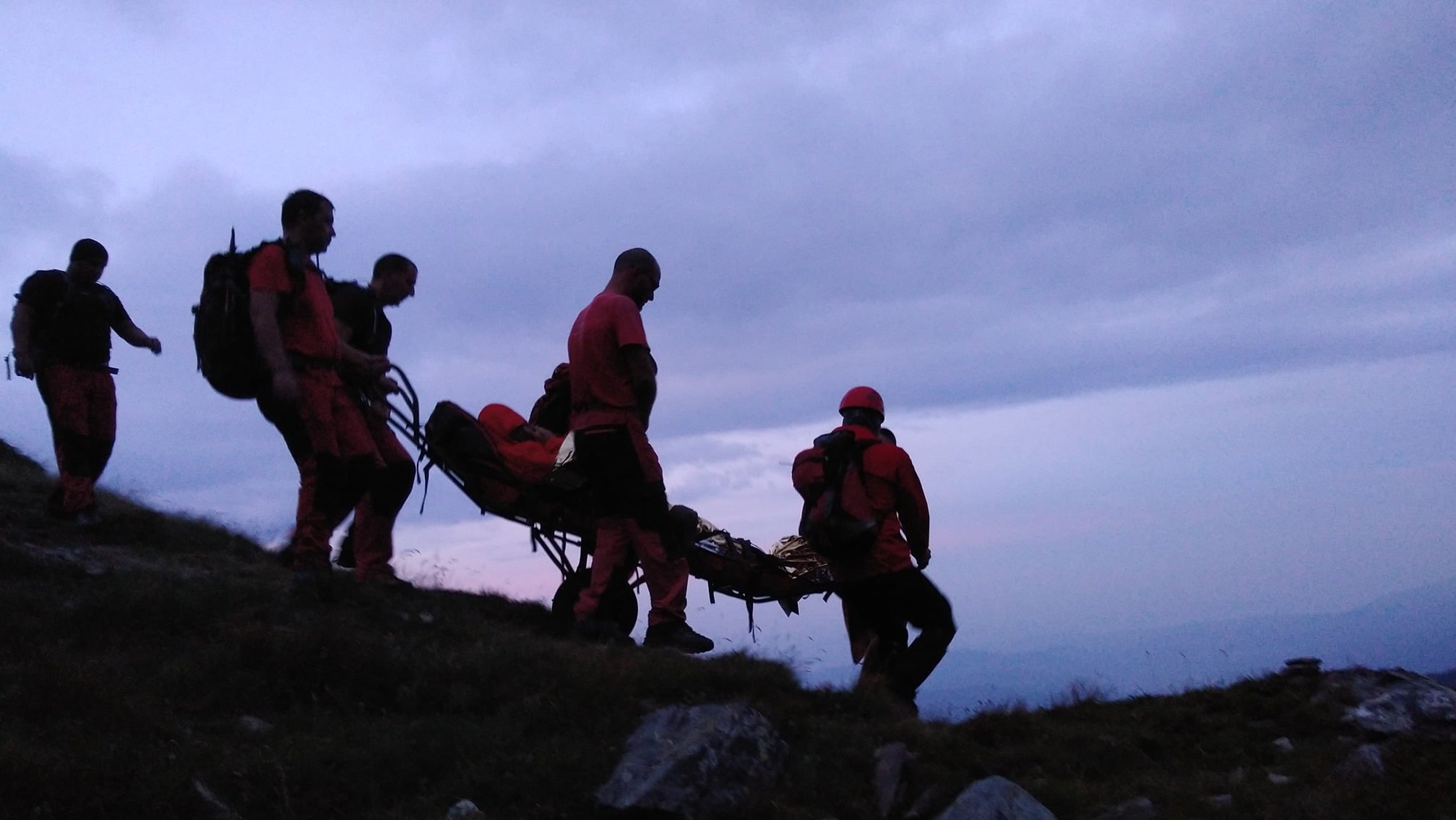 Планински спасители провеждат акция след сигнал за пострадало 15 годишно момче