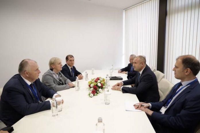 Среща на Румен Радев с Гугъл и Амазон