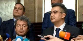 Тошко Йорданов и Пламен Николов пред журналисти
