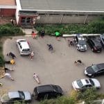 Боксьори тренират на паркинг