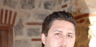 Димче Миладиноски