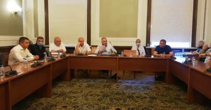 Комисия за полицейското насилие над протестиращи