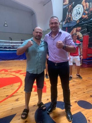 Кубрат Пулев и Милен Паунов (вляво)