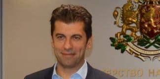 Министър Кирил Петков