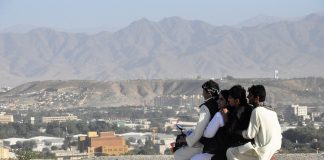 Кабул, мотоциклет.