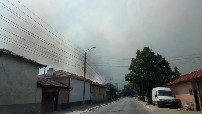 Пожар край Старосел