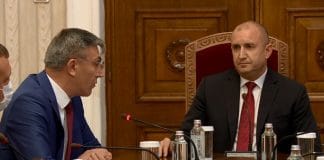 Радев на среща с ДПС