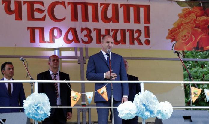 Румен Радев