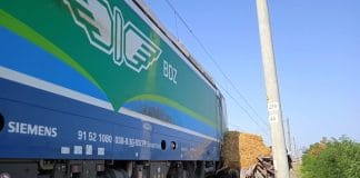 Катастрофа между влак и камион