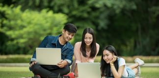 Ученици, Азия.