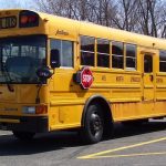 Училищен автобус