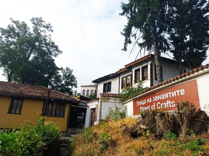 Улица на занаятите