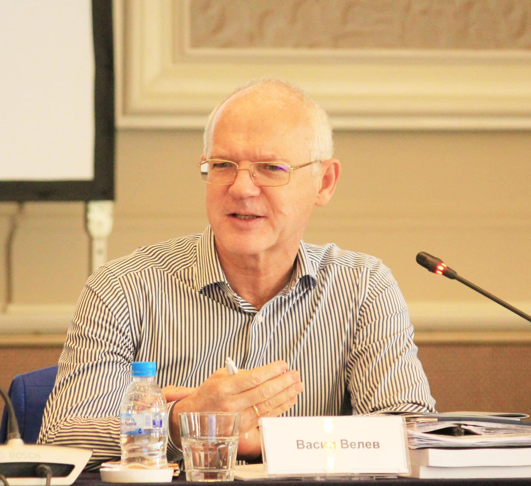 Тези безобразно по високи заплати в системата на МИНИСТЕРСТВОТО НА ВЪТРЕШНИТЕ