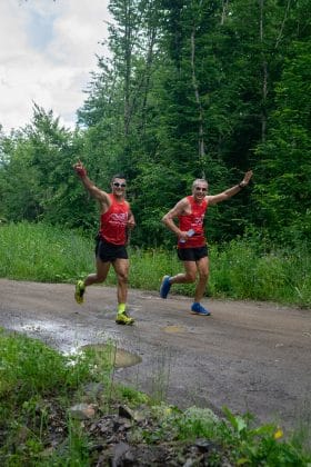 Бягане с другите атлети от Школата