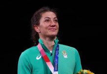 Евелина Николова