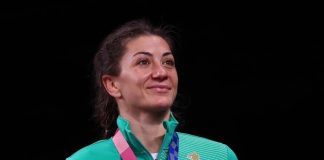 Евелина Николова