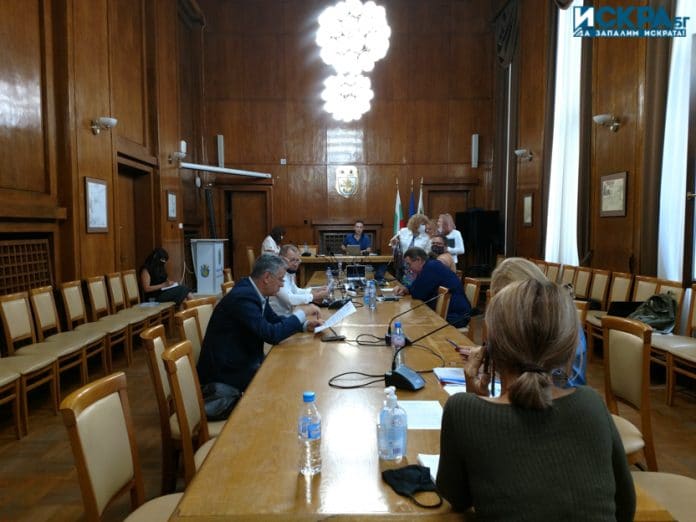 Комисия по икономика и инвестиционни политики