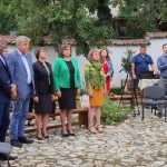 Корнелия Нинова и съпартийци отбелязват Съединението на България