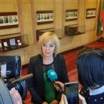 Мая Манолова