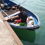 Инспектори на ИАРА хванаха бракониери с незаконен улов на миди в Бургас