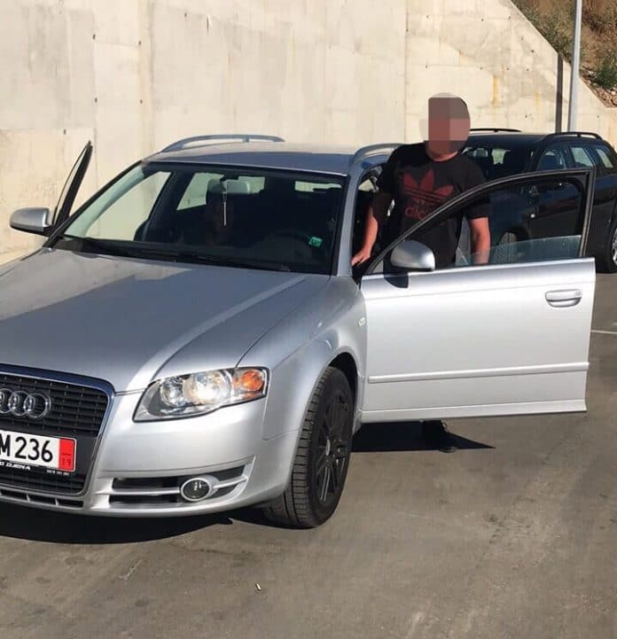 Открадната кола