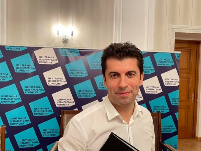 Кирил Петков