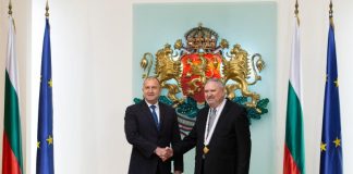 Почетният консул на България в Канада Георги Паничерски