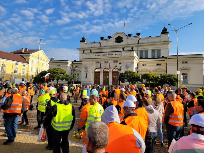 Протест на строителни работници в София