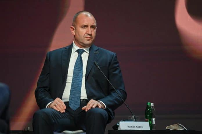 Румен Радев