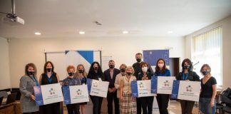 Липсата на знания са в основата на епидемията от фалшиви новини и конспиративни теории