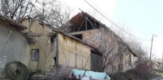 Жилищна сграда в село Джулюница